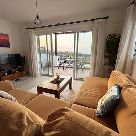 Buena Brisa Apartment *