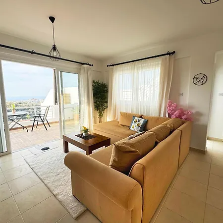 Buena Brisa * Kyrenia (Northern Cyprus)
